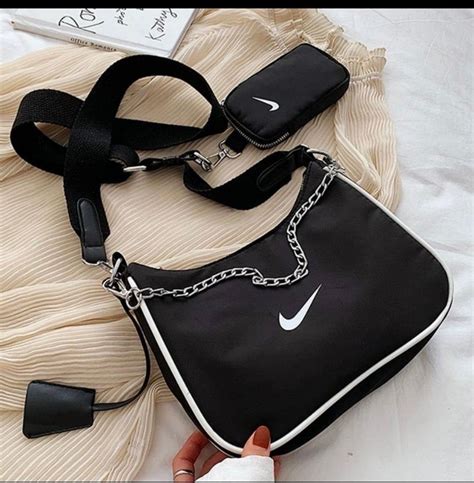 Nike Shoulder bags for Women 